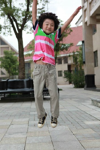 NEEZA��(l��)����ͯ�����L(zh��ng)ѝ