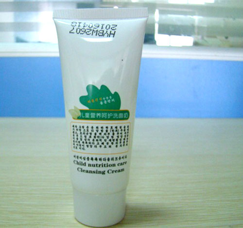 咪咪寶貝兒童營養(yǎng)呵護洗面奶