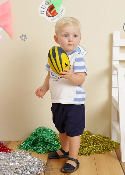 丑丑新款時(shí)尚短袖