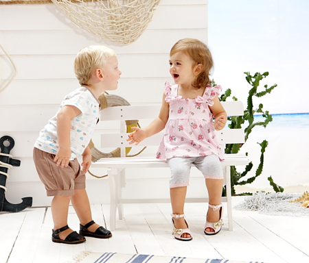 ����¿�ͯ�b��ɫ