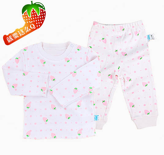 貝茜蒂白色草莓純棉套裝