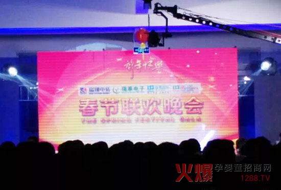 ���ґcף�۶����F(tu��n)2015���´�����A�M�ɹ�