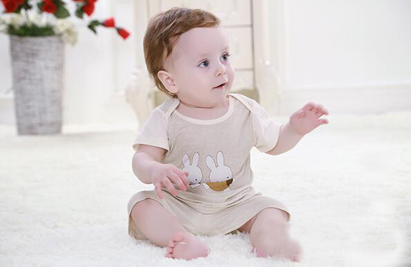 �����Ë냺��(n��i)��2015�����¿�ײɫ���������b0