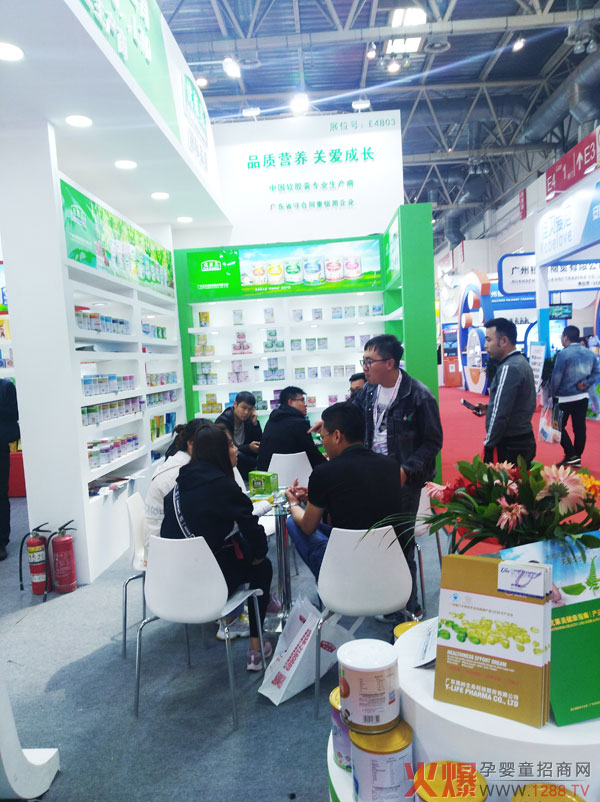 ��(y��u)�R��ʢ�b���ྩ��չ �����L(f��ng)�������h��(sh��)��Ȧ��