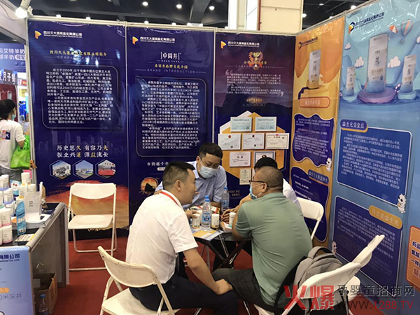 �v����׿Ͳ������Ԫ�}���ǽ��������R��ĸ���Ј�ȫ�հ�������ʳƷ���L����