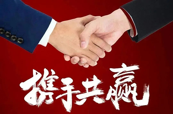 和氏乳業(yè)新國標產(chǎn)品發(fā)布會2.jpg 和氏乳業(yè)新國標產(chǎn)品發(fā)布會2.jpg