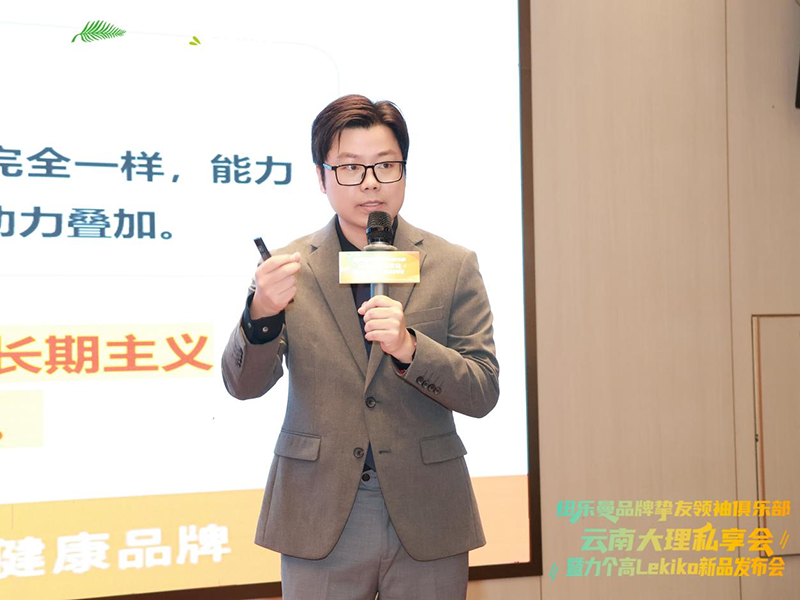 �~����&����(g��)�߅����𣺏�һ���Д�����һ��(g��)���ڱ��Ј�(ch��ng)�����(y��n)�C�ķ���