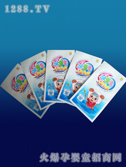 ���R�������˟��NС��