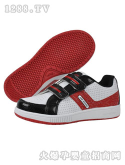 ����ʿ�ڼtСͯ�\(y��n)�����eЬ