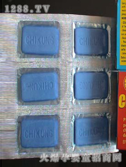 �Ͼ������Ƭ�{ɫ