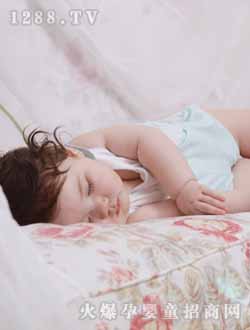 ��(r��n)�댚���µ��Gɫ