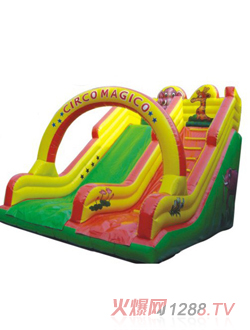 �A�ĳ����߄�(d��ng)�ﻬ��