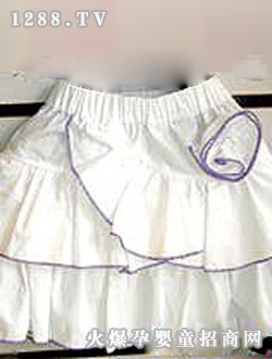 ����С�ܰ�ɫ���ȹ