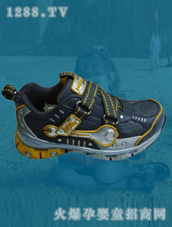 ���ٺ�ɫ�\(y��n)��Ь