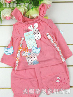 С��̖��ɫ�냺���b