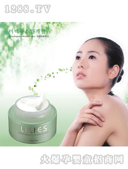 ����ѩ���(r��n)��ӱ�����¶