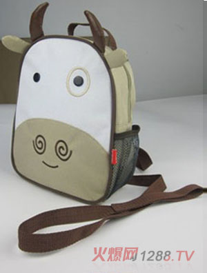 ���Ӷ���һ����W(xu��)�а���Сţ��