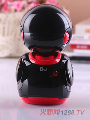 OUrobot���ܺ�ɫ�C����