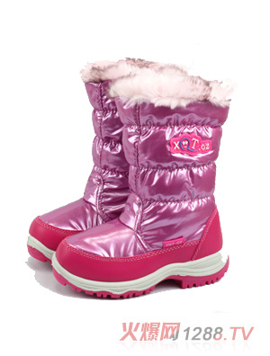 С����ѩ��ѥ��ɫ