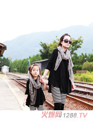 �[���ú�ɫ����ȹ�[ĸŮȹ