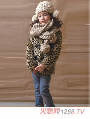 �r��С�~����Ůͯ�b