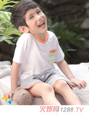 �옷�Ǳ��r�����b��ͯ��