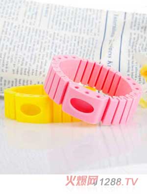 �L(f��ng)�Z(y��)�w���Sɫ+�ۼtɫ����Ȧ