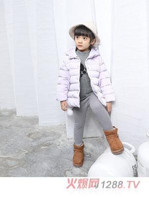 ���c�neͯ��Ů���������yɫ���\