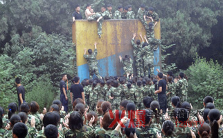 �𱬾W(w��ng)�j��չӖ��֮���I(y��)��