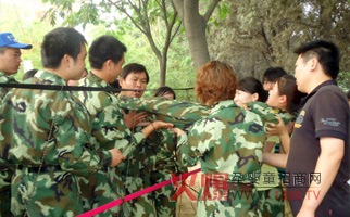 �𱬾W(w��ng)�j��չӖ��֮֮����늾W(w��ng)